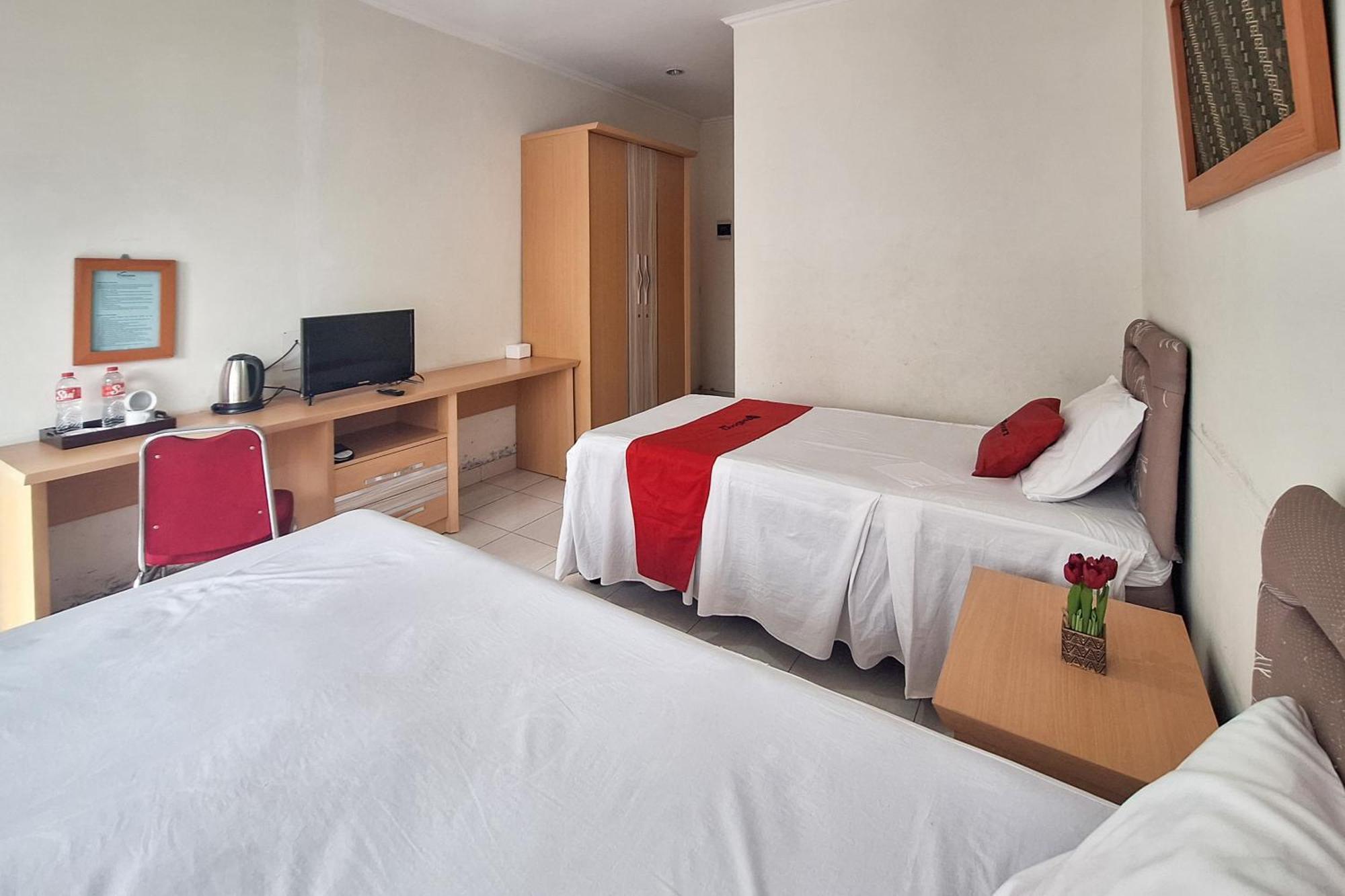 Reddoorz Resort At Tridaya Cisarua Puncak Exterior foto