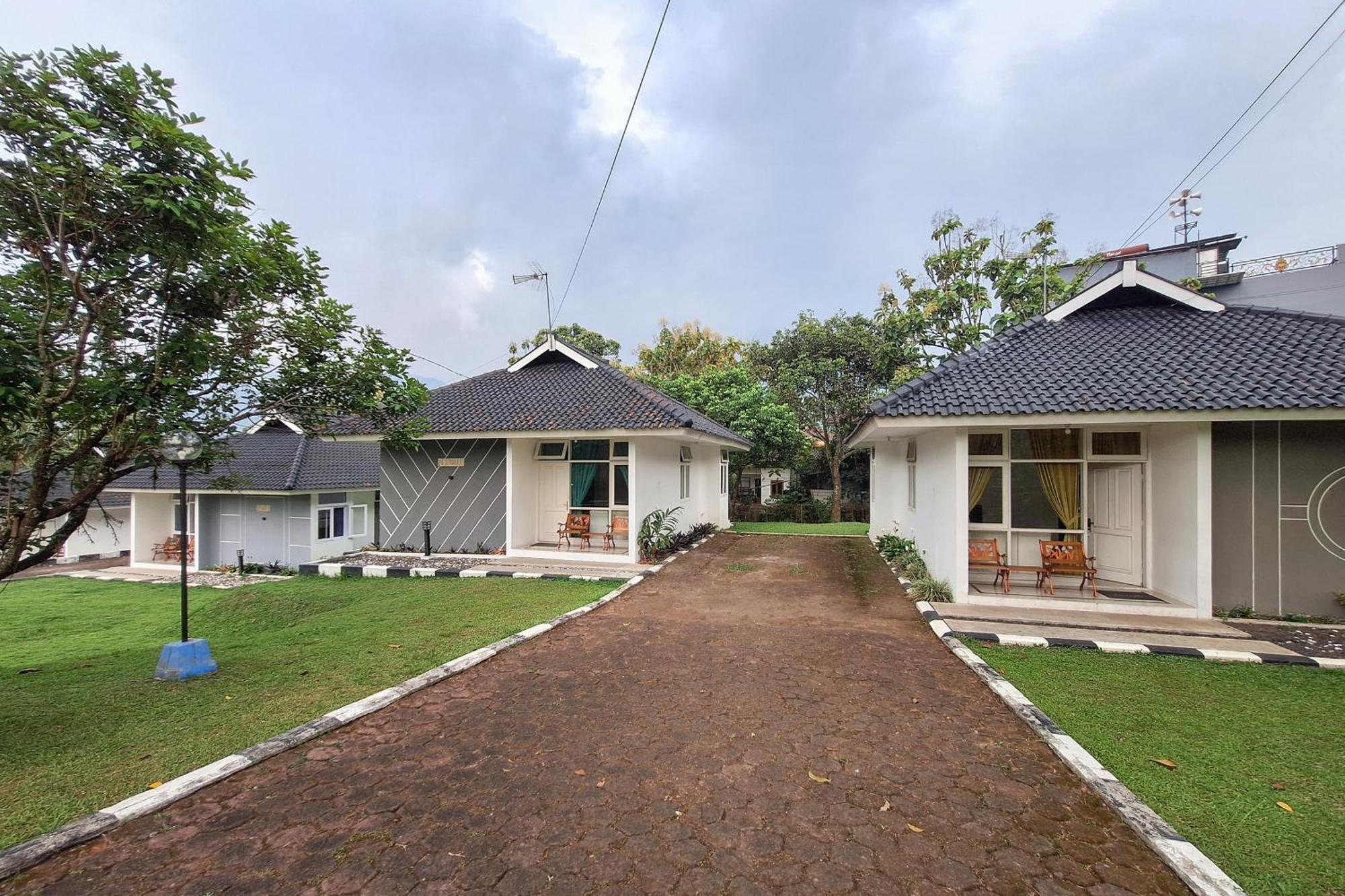 Reddoorz Resort At Tridaya Cisarua Puncak Exterior foto